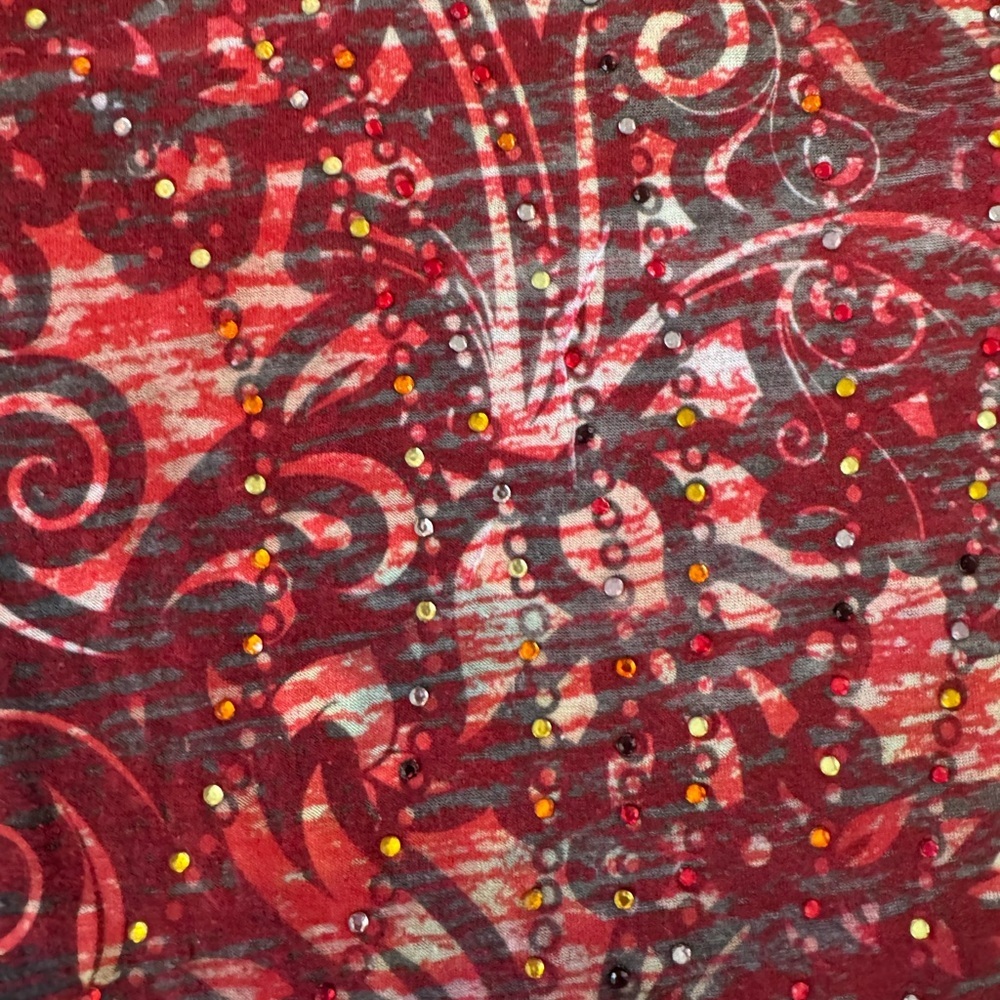 Daytrip Red Graphic Tee Short Sleeve - Picture 2 of 4